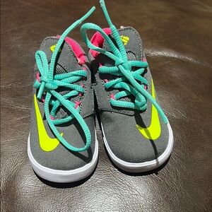 Nike Kids Gray and Yellow Sneakers